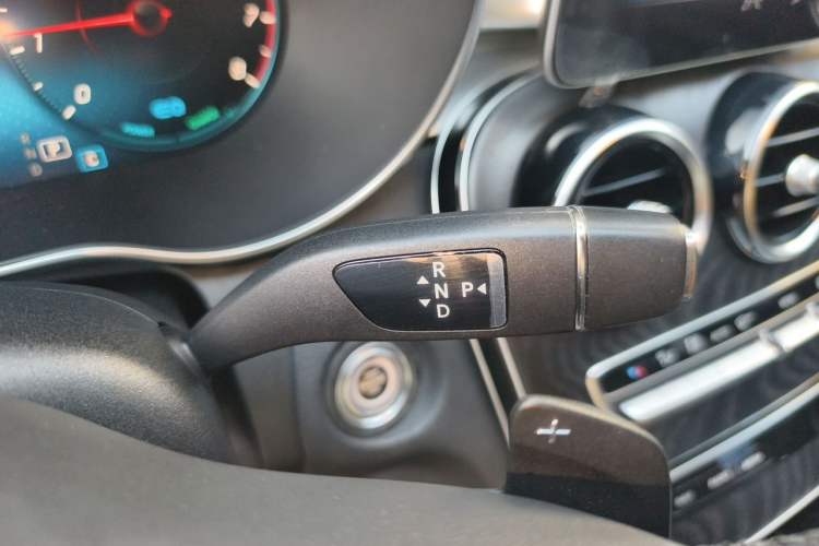 Used Mercedes-Benz C-Class 2019 Restyled C 260 L Sport Edition Gear Lever