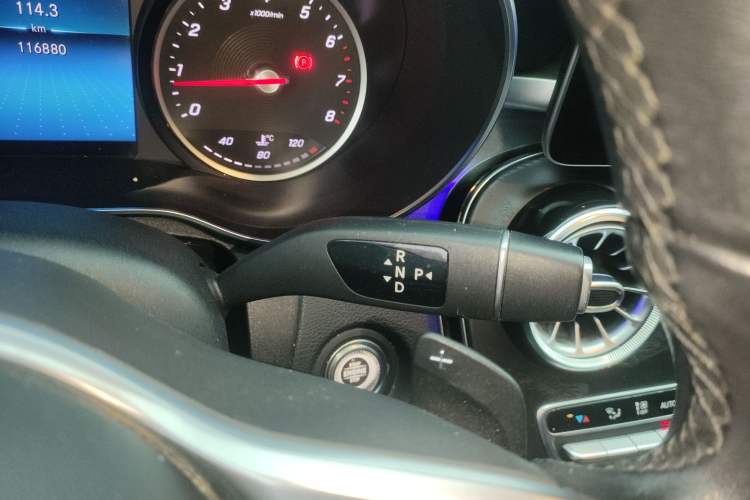 Used Mercedes-Benz C-Class 2019 C 180 L Fashion Edition Sport Version Gear Lever