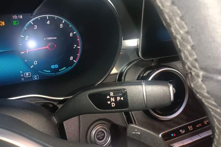 Used Mercedes-Benz C-Class 2019 C 260 L Sport Edition Gear Lever