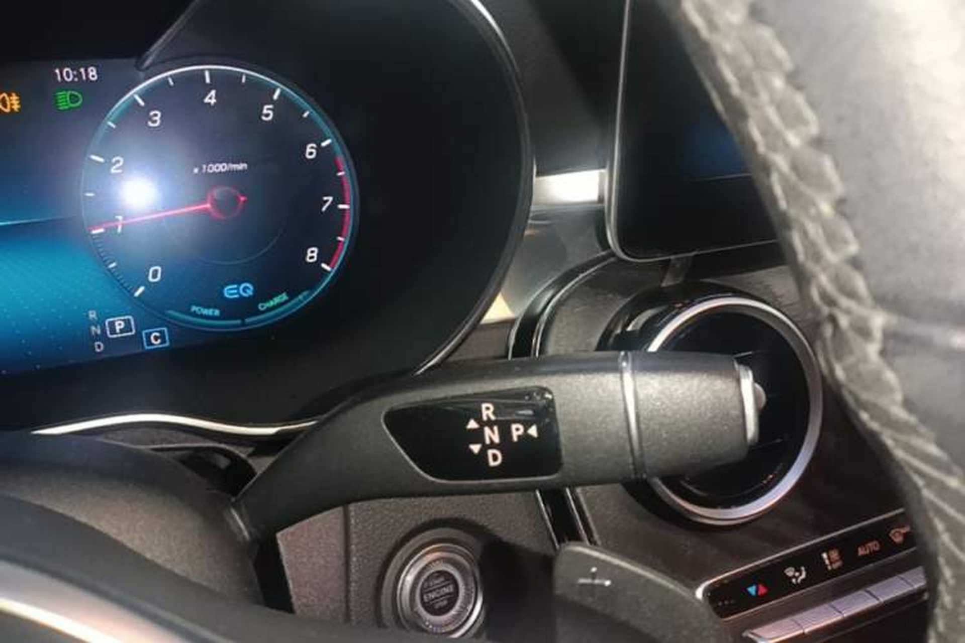 Used Mercedes-Benz C-Class 2019 C 260 L Sport Edition Gear Lever