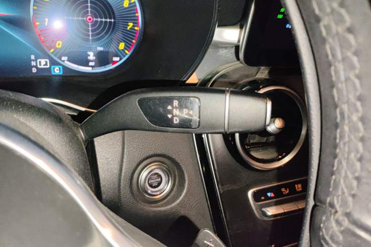 Used Mercedes-Benz C-Class 2019 C 260 L Sport Edition Gear Lever