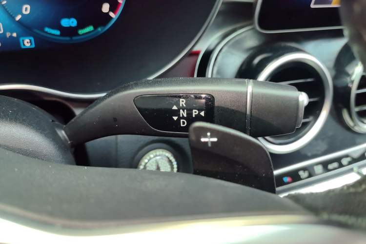 Used Mercedes-Benz C-Class 2019 Restyled C 260 L Sport Edition Gear Lever