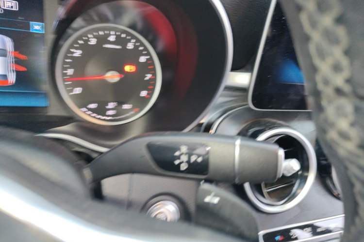 Used Mercedes-Benz C-Class 2019 C 180 L Dynamic Sports Edition Gear Lever