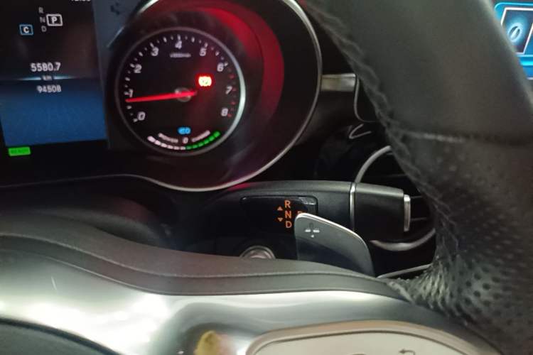 Used Mercedes-Benz C-Class 2019 C 260 Sport Edition Gear Lever