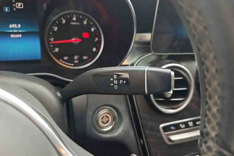 Used Mercedes-Benz C-Class 2019 C 180 L Fashion Edition Sport Version Gear Lever