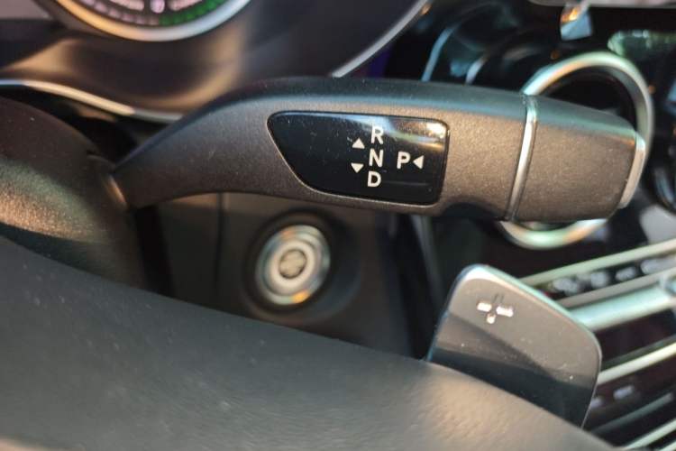 Used Mercedes-Benz C-Class 2019 C 260 Sport Edition Gear Lever