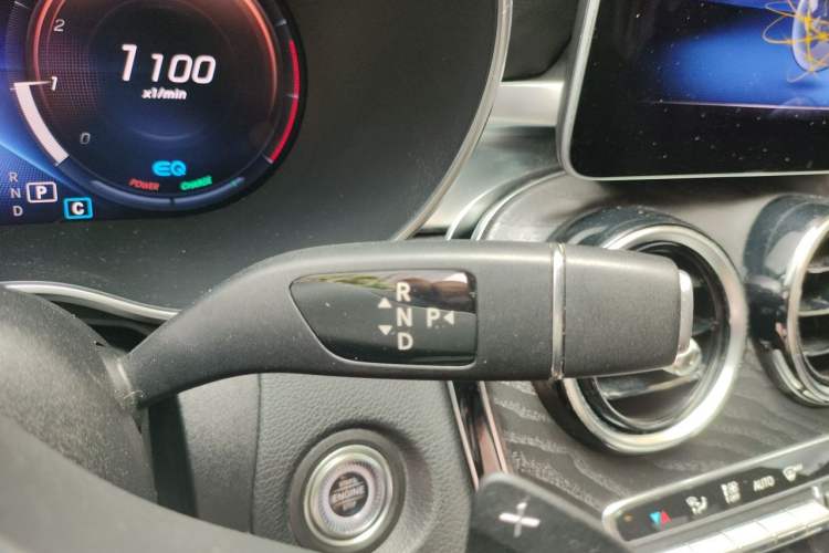 Used Mercedes-Benz C-Class 2019 Restyled C 260 L Sport Edition Gear Lever