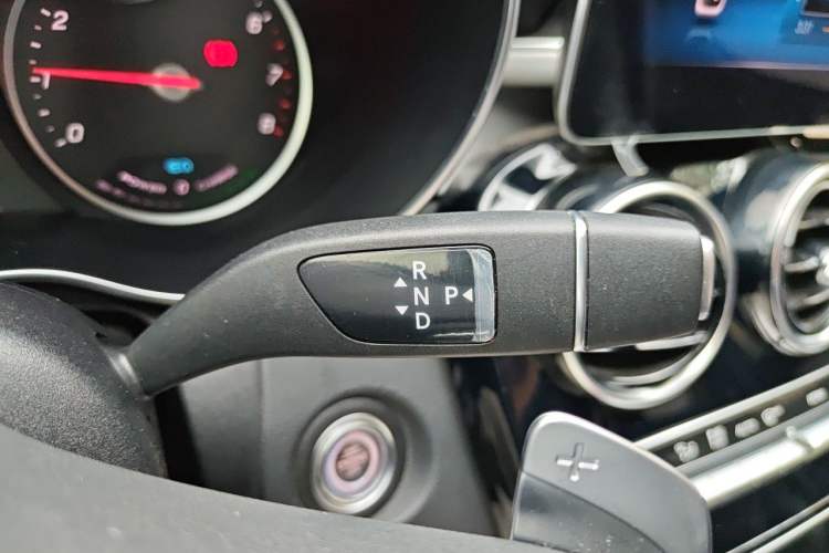 Used Mercedes-Benz C-Class 2019 C 260 Sport Edition Gear Lever