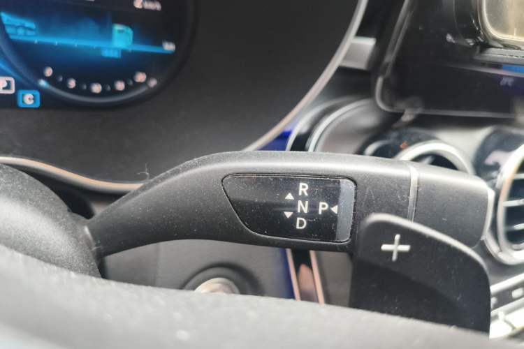 Used Mercedes-Benz C-Class 2019 Restyled C 260 L Sport Edition Gear Lever