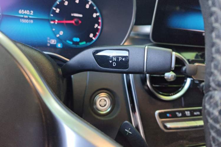 Used Mercedes-Benz C-Class 2019 Restyled C 260 L Sport Edition Gear Lever
