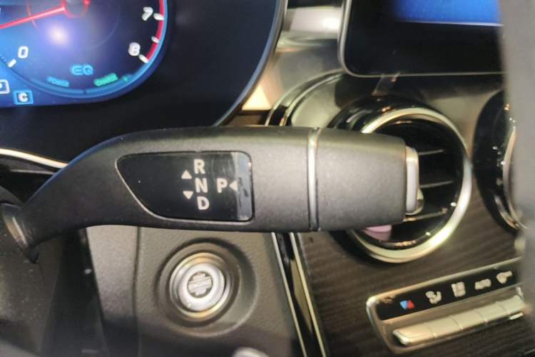 Used Mercedes-Benz C-Class 2019 Updated C 260 L Gear Lever