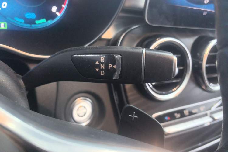 Used Mercedes-Benz C-Class 2019 C 260 L Sport Edition Gear Lever