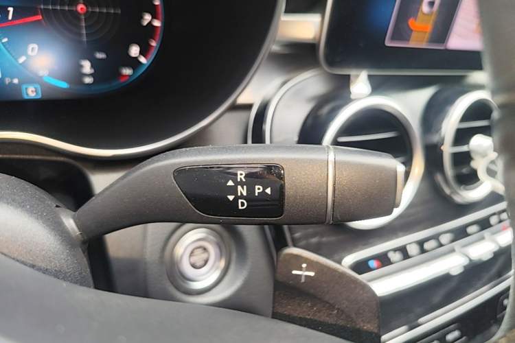 Used Mercedes-Benz C-Class 2019 C 260 L Sport Edition Gear Lever