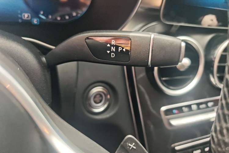 Used Mercedes-Benz C-Class 2019 Restyled C 260 L Sport Edition Gear Lever