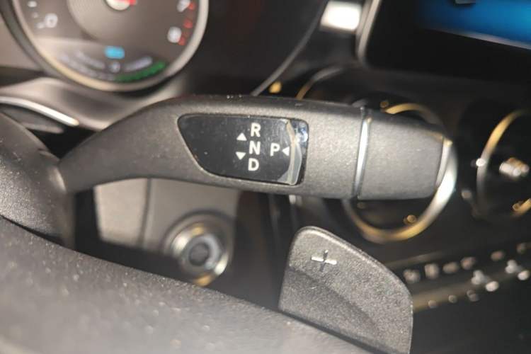 Used Mercedes-Benz C-Class 2019 C 260 L Sport Edition Gear Lever