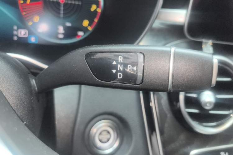 Used Mercedes-Benz C-Class 2019 C 260 L 4MATIC Sport Edition Gear Lever