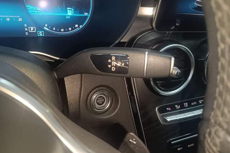 Used Mercedes-Benz C-Class 2019 Restyled C 260 L Sport Edition Gear Lever