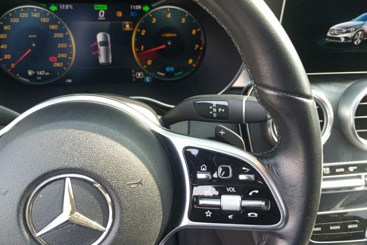 Used Mercedes-Benz C-Class 2019 C 260 Estate Gear Lever