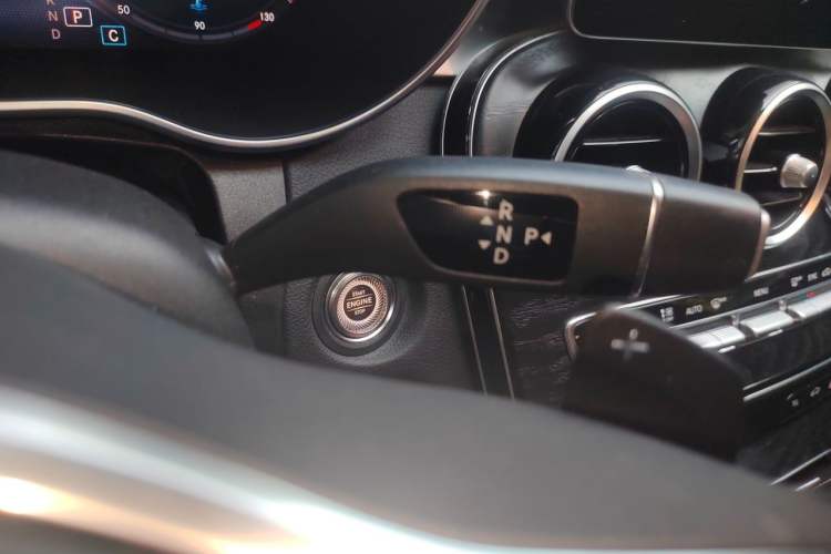 Used Mercedes-Benz C-Class 2019 Restyled C 260 L Sport Edition Gear Lever