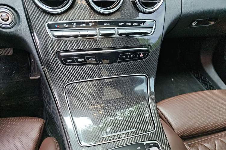 Used Mercedes-Benz C-Class 2019 C 260 L Sport Edition Gear Lever