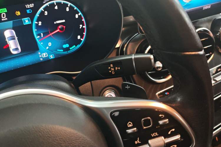 Used Mercedes-Benz C-Class 2019 Restyled C 260 L Sport Edition Gear Lever