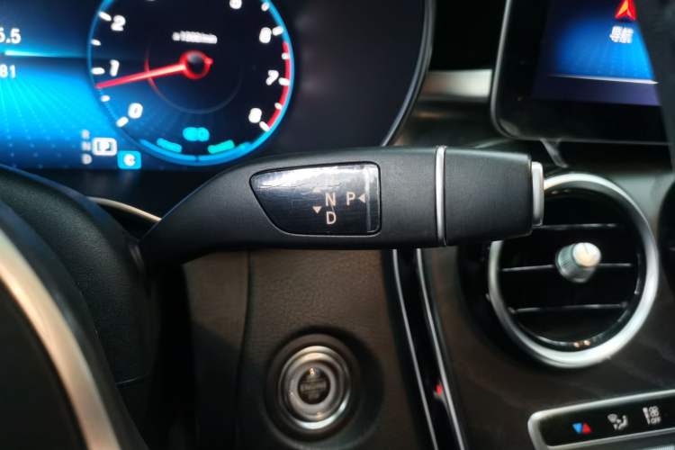 Used Mercedes-Benz C-Class 2019 C 260 L Sport Edition Gear Lever