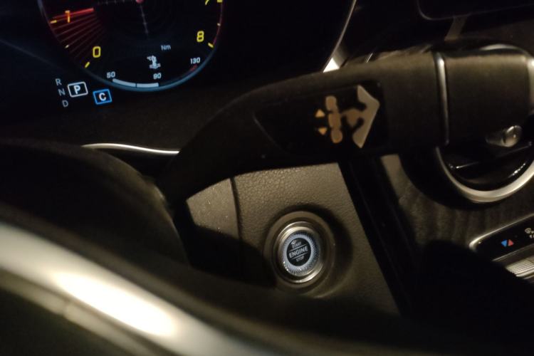 Used Mercedes-Benz C-Class 2019 Restyled C 260 L Sport Edition Gear Lever