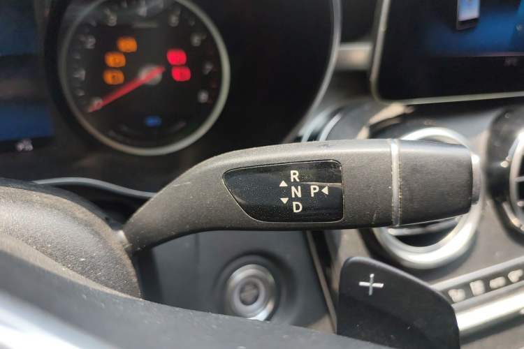 Used Mercedes-Benz C-Class 2019 C 260 L Sport Edition Gear Lever