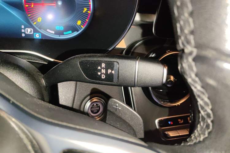 Used Mercedes-Benz C-Class 2019 Restyled C 260 L Sport Edition Gear Lever