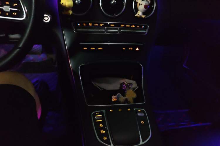 Used Mercedes-Benz C-Class 2019 Restyled C 260 L Sport Edition Gear Lever