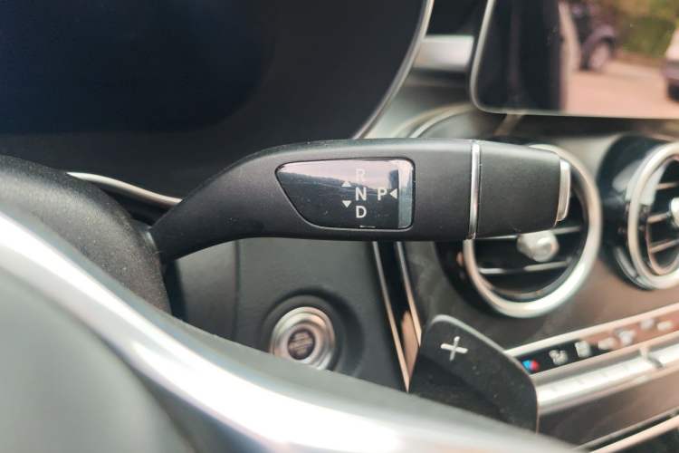 Used Mercedes-Benz C-Class 2019 Restyled C 260 L Sport Edition Gear Lever
