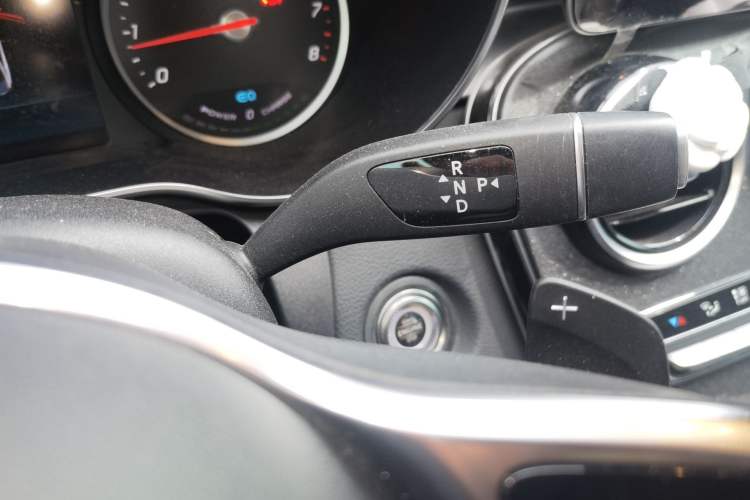 Used Mercedes-Benz C-Class 2019 C 260 L Sport Edition Gear Lever