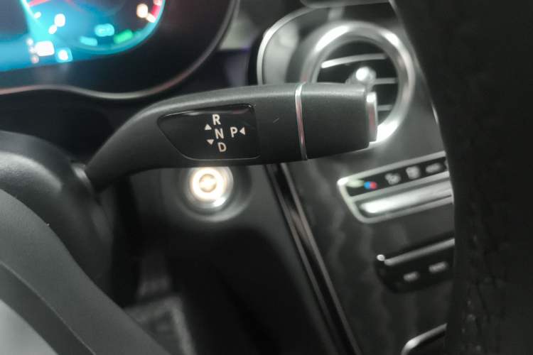 Used Mercedes-Benz C-Class 2019 C 260 Coupe Gear Lever