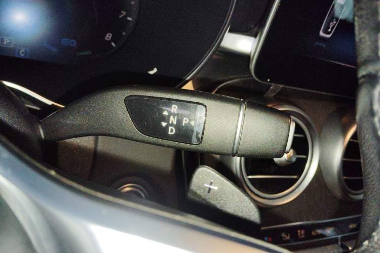 Used Mercedes-Benz C-Class 2019 C 260 L Gear Lever