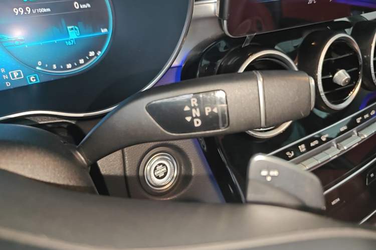Used Mercedes-Benz C-Class 2019 C 260 Sport Edition Gear Lever