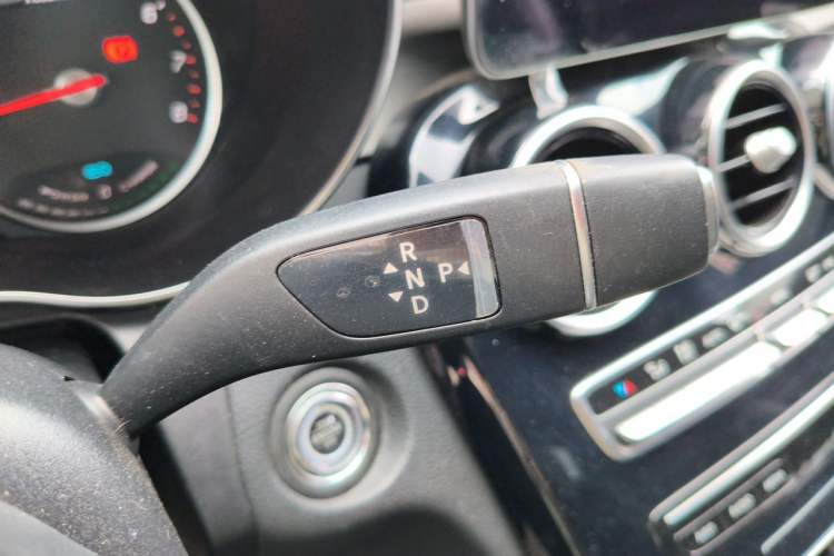 Used Mercedes-Benz C-Class 2019 C 260 Sport Edition Gear Lever