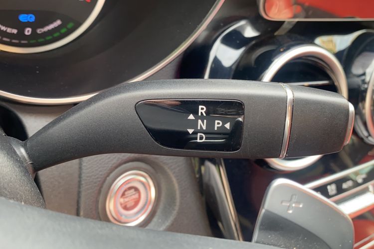 Used Mercedes-Benz C-Class 2019 C 260 Sport Edition Gear Lever