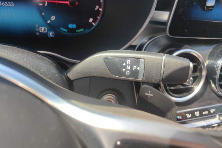 Used Mercedes-Benz C-Class 2019 Restyled C 260 L Sport Edition Gear Lever