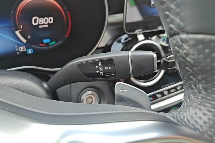 Used Mercedes-Benz C-Class 2019 C 260 Sport Edition Gear Lever