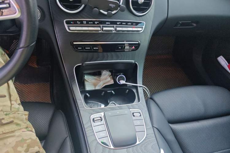 Used Mercedes-Benz C-Class 2019 C 180 L Fashion Edition Sport Version Gear Lever