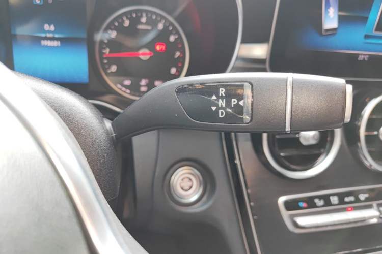 Used Mercedes-Benz C-Class 2019 C 180 L Fashion Edition Sport Version Gear Lever