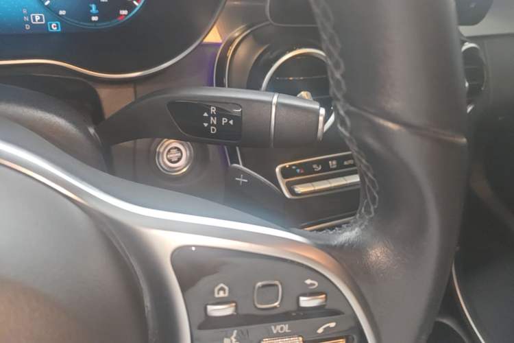 Used Mercedes-Benz C-Class 2019 Restyled C 260 L Sport Edition Gear Lever