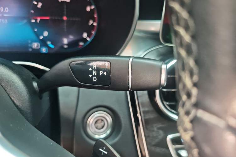 Used Mercedes-Benz C-Class 2019 Restyled C 260 L Sport Edition Gear Lever