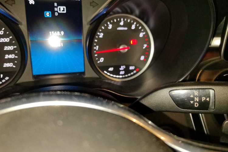 Used Mercedes-Benz C-Class 2019 C 180 L Fashion Edition Sport Version Gear Lever