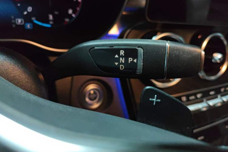 Used Mercedes-Benz C-Class 2019 Restyled C 260 L Sport Edition Gear Lever
