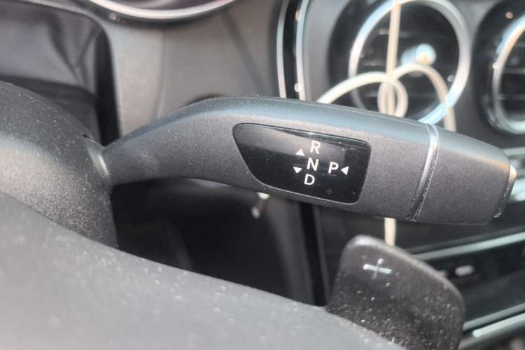 Used Mercedes-Benz C-Class 2019 C 260 L Sport Edition Gear Lever