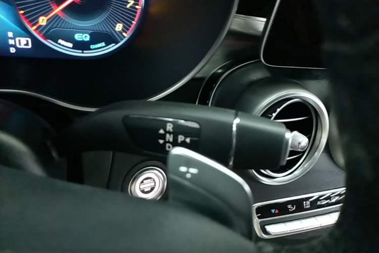 Used Mercedes-Benz C-Class 2019 C 260 Coupe Gear Lever
