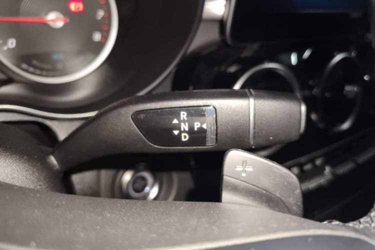 Used Mercedes-Benz C-Class 2019 C 260 Sport Edition Gear Lever