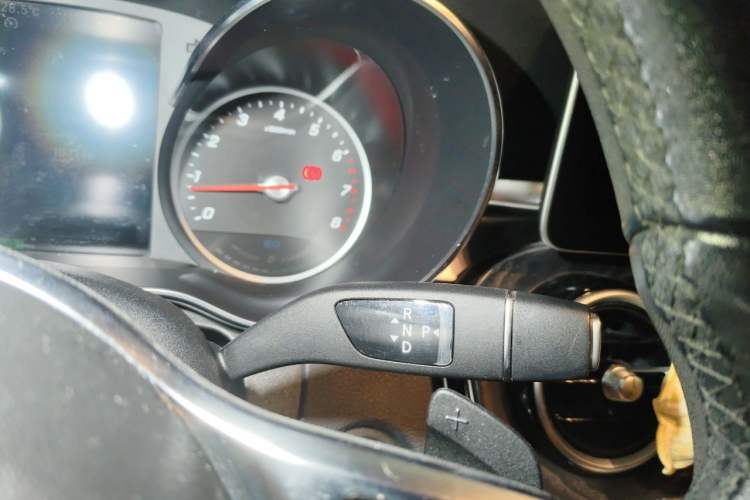 Used Mercedes-Benz C-Class 2019 C 260 L Sport Edition Gear Lever