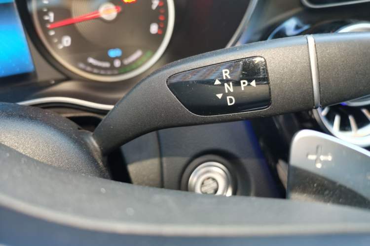 Used Mercedes-Benz C-Class 2019 C 260 Sport Edition Gear Lever